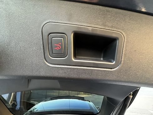 Used 2018 Tesla Model S 100D image 34