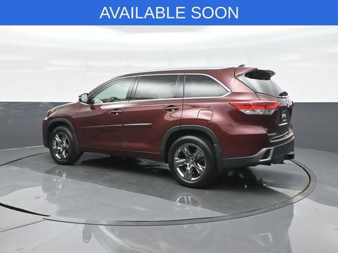 Used 2017 Toyota Highlander Limited Platinum AWD/4WD image 5