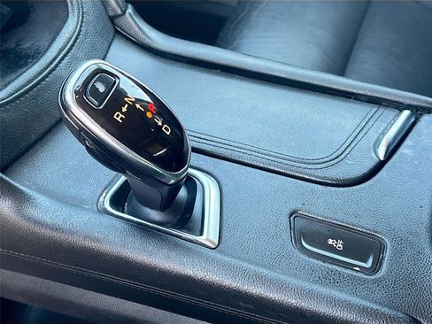 Used 2017 Cadillac XT5 Luxury w/ Driver Awareness Package image 18