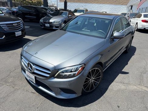 Used 2019 Mercedes-Benz C 300 Sedan image 2
