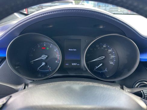 Used 2021 Toyota C-HR XLE image 20