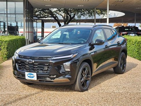 New 2026 Chevrolet Trax ACTIV w/ Sunroof Package image 3