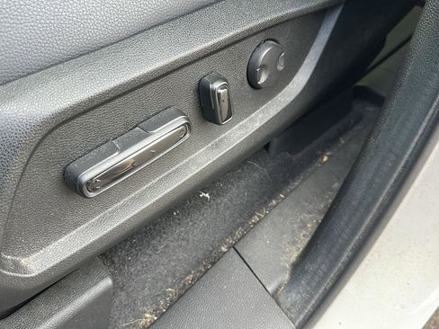 Used 2023 Honda Pilot Elite image 12