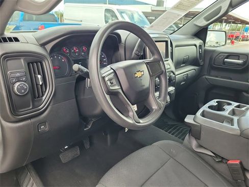 Used 2020 Chevrolet Silverado 1500 Custom w/ Custom Value Package image 15