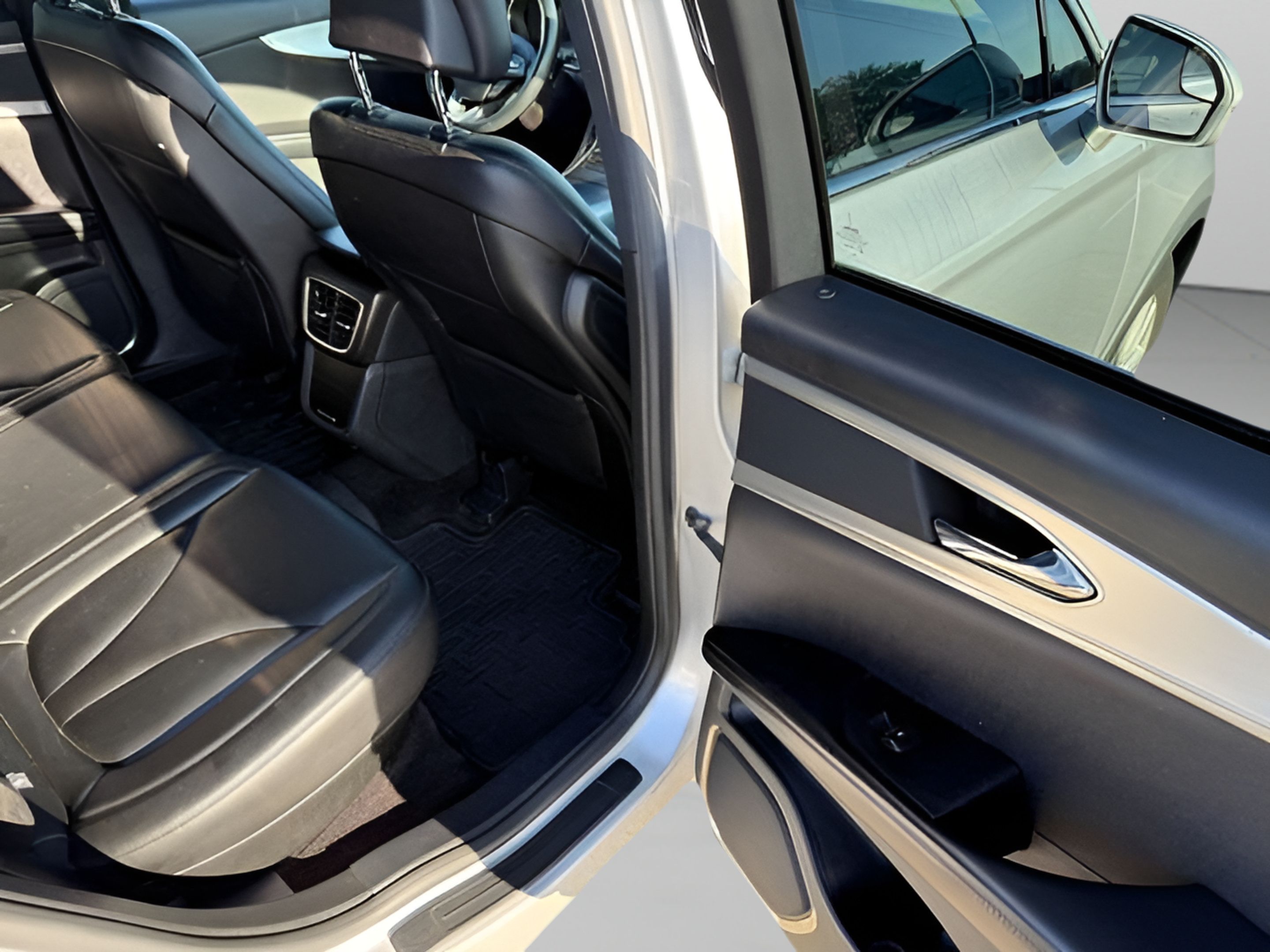 Used 2016 Lincoln MKX Premiere AWD/4WD image 11