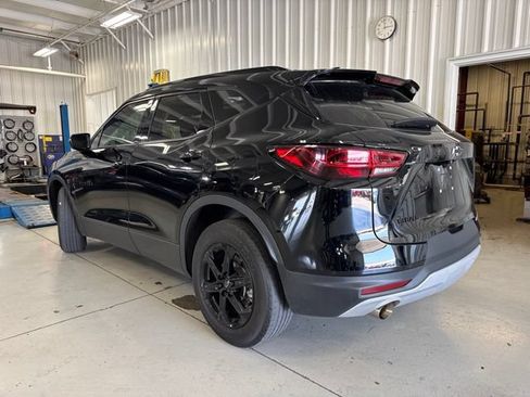 Used 2023 Chevrolet Blazer LT w/ Midnight/Sport Edition FWD image 8