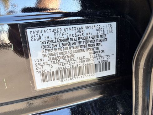 Used 2025 Nissan Sentra SV FWD image 27
