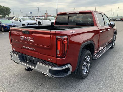 Used 2023 GMC Sierra 1500 SLT w/ SLT Premium Plus Package AWD/4WD image 14