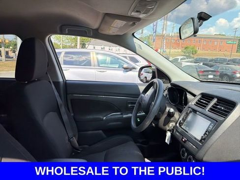 Used 2018 Mitsubishi Outlander Sport ES FWD image 10