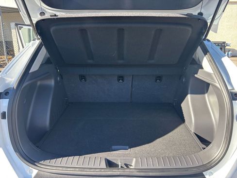 Used 2025 Hyundai Kona SEL image 31