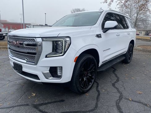 Used 2022 GMC Yukon SLT image 3