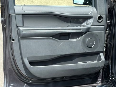 New 2024 Ford Expedition XLT image 17