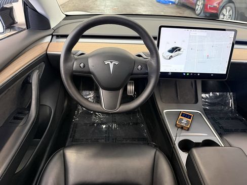 Used 2021 Tesla Model 3 Performance image 26
