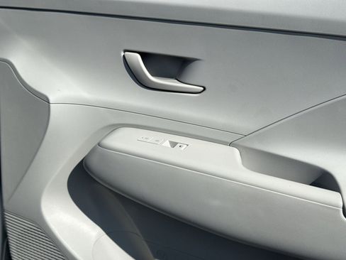 Certified 2024 Hyundai Kona SEL AWD/4WD image 27