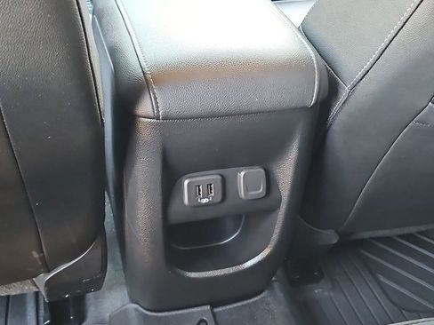 Used 2021 Chevrolet Colorado ZR2 AWD/4WD image 17