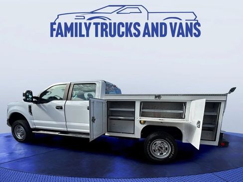 Used 2018 Ford F250 XL w/ Power Equipment Group AWD/4WD image 5