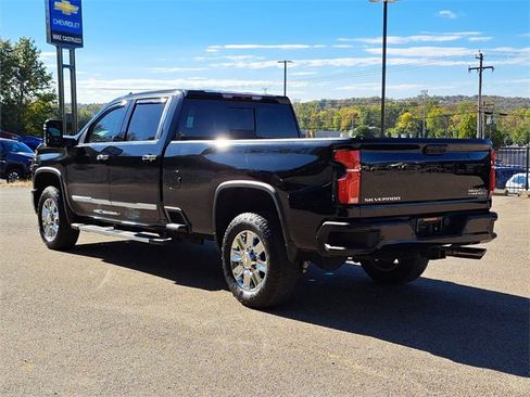 Used 2024 Chevrolet Silverado 3500 High Country image 3