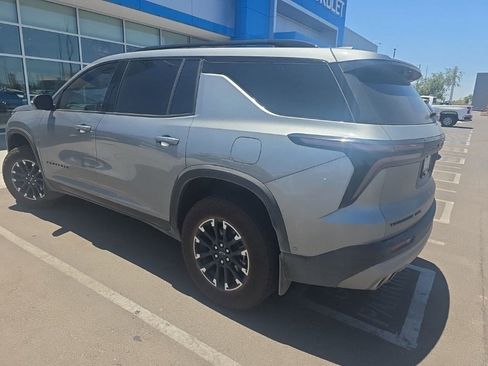 Certified 2024 Chevrolet Traverse Z71 w/ Enhanced Driving Package AWD/4WD image 2