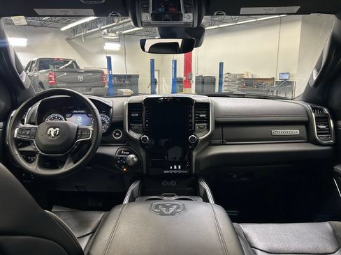 Used 2025 RAM 1500 Laramie AWD/4WD image 18