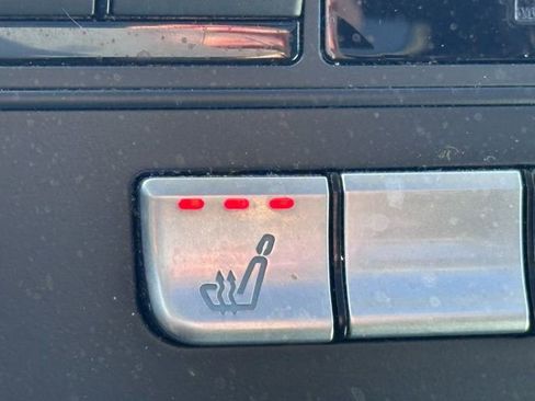 Used 2014 Mercedes-Benz GL 450 4MATIC image 21