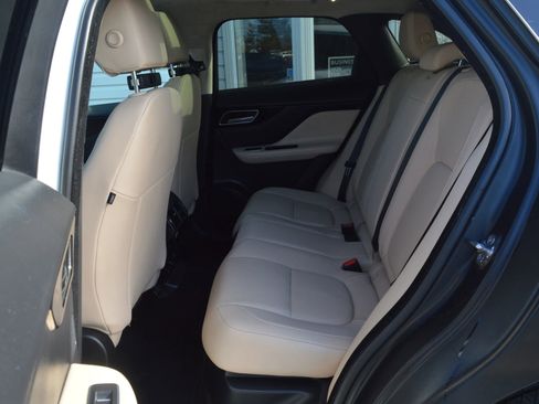 Used 2020 Jaguar F-PACE Premium image 14