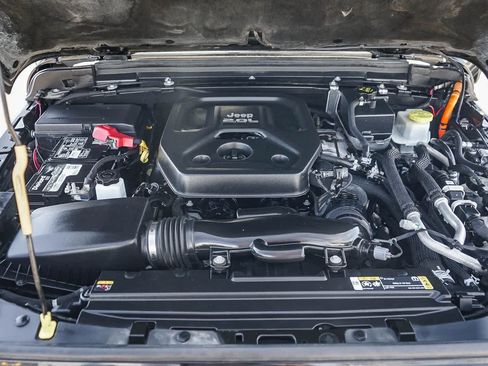 Used 2021 Jeep Wrangler Unlimited Rubicon 4xe image 25