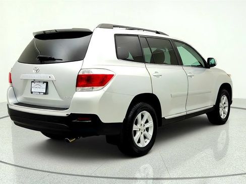 Used 2013 Toyota Highlander SE w/ Convenience Pkg AWD/4WD image 5