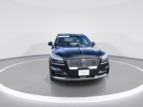 Used 2023 Lincoln Aviator Reserve w/ Elements Package Plus image 3