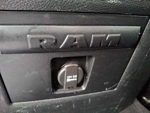 Used 2016 RAM 1500 Big Horn image 9