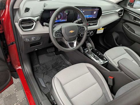 New 2026 Chevrolet TrailBlazer LT w/ Convenience Package image 2