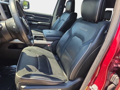 Used 2019 RAM 1500 Laramie AWD/4WD image 14