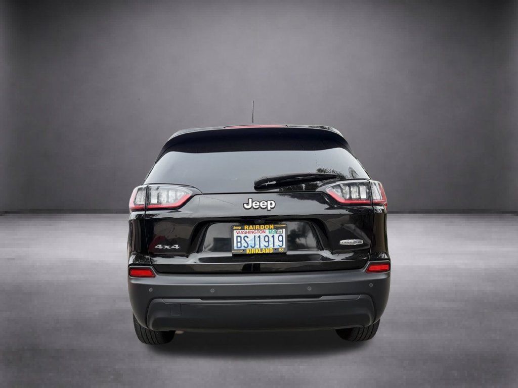 Used 2020 Jeep Cherokee Latitude Plus w/ Cold Weather Group AWD/4WD image 16