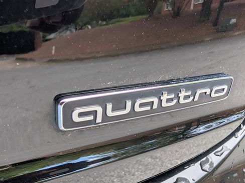 Used 2023 Audi Q8 Premium Plus w/ Premium Plus Package AWD/4WD image 10