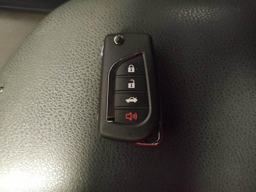 Used 2022 Toyota Camry SE FWD image 32