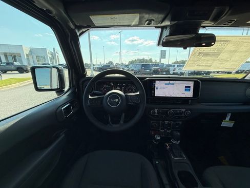 New 2025 Jeep Wrangler Unlimited Rubicon image 13