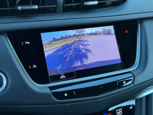 Certified 2025 Cadillac XT5 Premium Luxury image 36