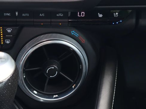 Used 2021 Chevrolet Camaro SS RWD image 28