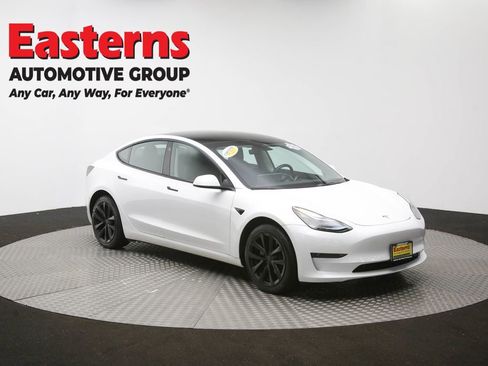 Used 2023 Tesla Model 3 Standard Range image 46