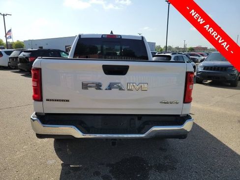 Used 2025 RAM 1500 Big Horn AWD/4WD image 4