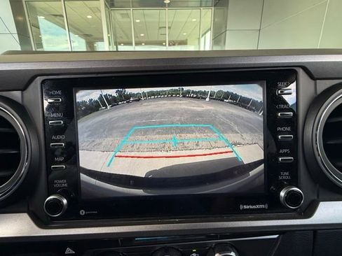 Used 2021 Toyota Tacoma SR5 RWD image 28