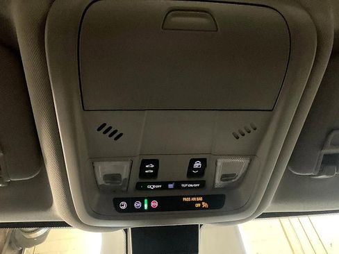 Used 2024 Chevrolet Equinox LT image 27