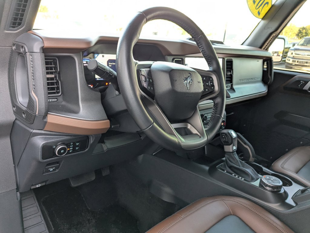 Used 2024 Ford Bronco Outer Banks AWD/4WD image 9