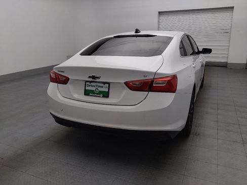Used 2018 Chevrolet Malibu LT FWD image 7