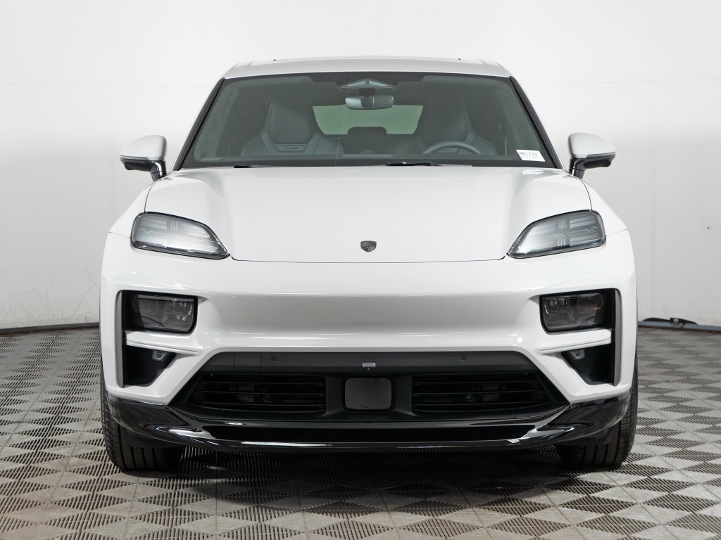 Used 2026 Porsche Macan Turbo Electric AWD/4WD image 10