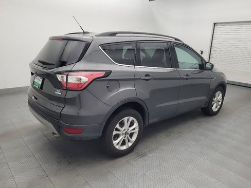 Used 2018 Ford Escape SE FWD image 9
