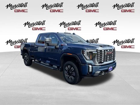 New 2026 GMC Sierra 2500 Denali w/ Denali Reserve Package image 3