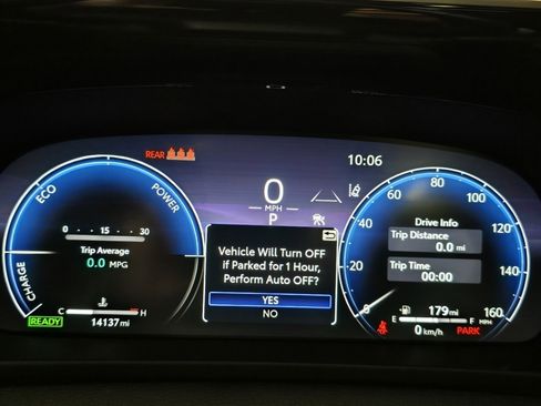 Certified 2025 Toyota Crown Platinum image 29