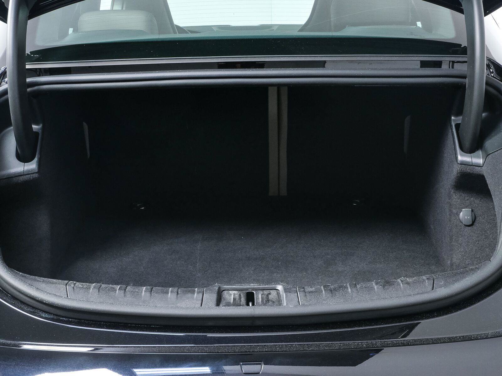 Certified 2022 Porsche Taycan RWD image 29