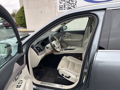 Used 2020 Volvo XC90 T8 Inscription w/ Protection Package Premier image 11