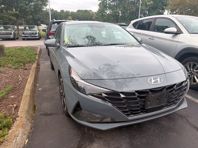 Used 2023 Hyundai Elantra Limited FWD image 12